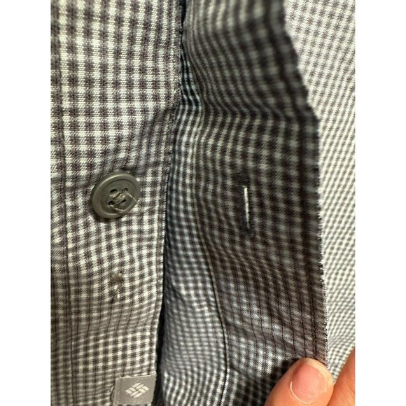 Columbia Short Sleeve Button Up Size XXL *see description*‎ - Picture 2 of 5